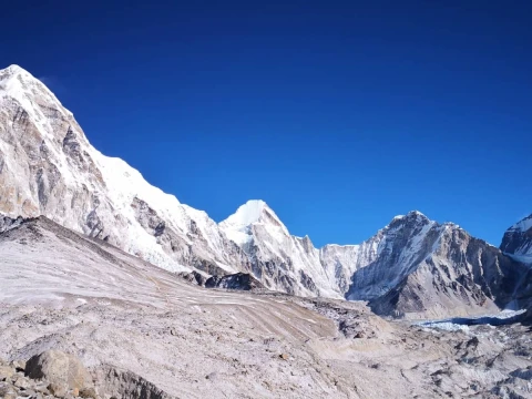 Best Time for the Everest Base Camp Trek (2026): Weather, Crowds, Cost, and Comfort