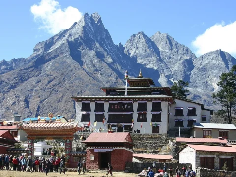 Tengboche Monastery Guide: History, Views & Everest Trek Highlights
